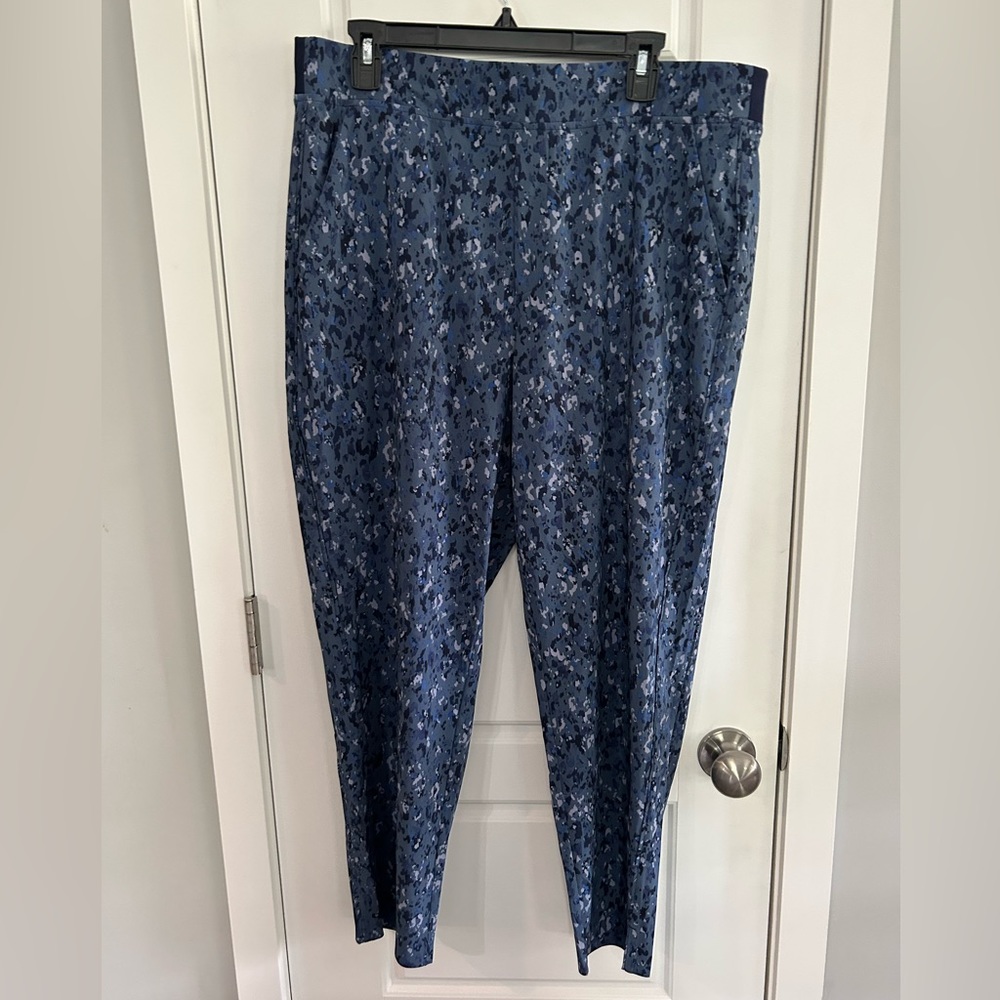 Athleta Pants from Spring 2022; only worn ONCE!